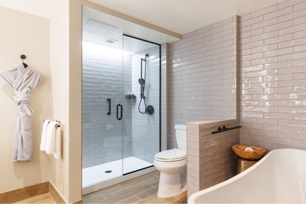 Executive Suite Bathroom